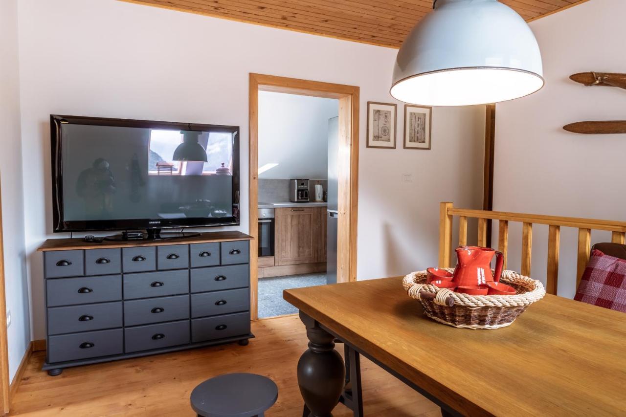 Hisa Lojz Apartman Zaga Kültér fotó